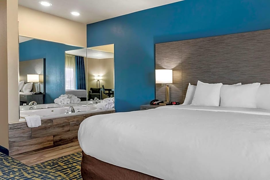 Comfort Inn & Suites Pauls Valley - City Lake