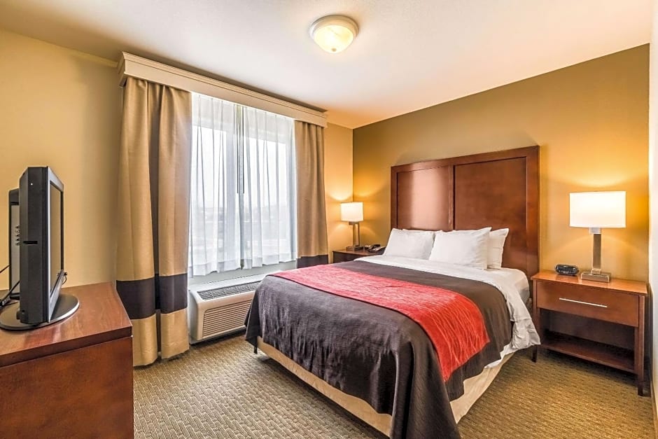 Comfort Inn & Suites