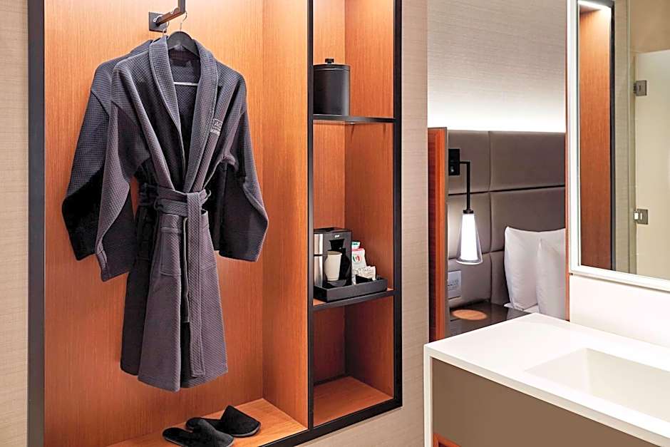 AC Hotel by Marriott San Jose Sunnyvale Cupertino