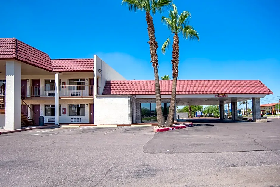 OYO Hotel Mesa AZ Downtown East