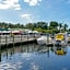 Sarasota Cay Club #612 - Heated Pool, Bunk Beds, Huge TV, Tiki Bar, More!