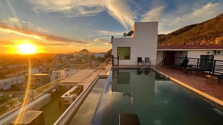 Residences by MP Cabo San Lucas
