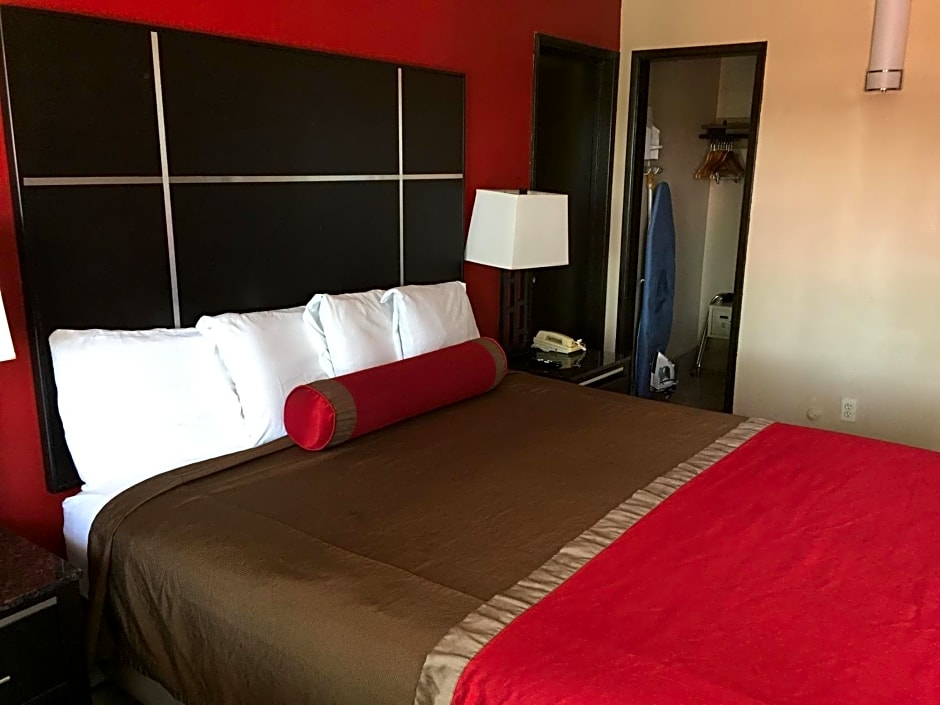 Harbor Inn & Suites Oceanside