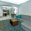 La Quinta Inn & Suites by Wyndham Oklahoma City Yukon