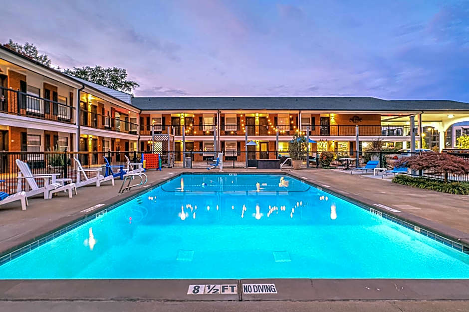The Guest Lodge Gainesville