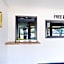 Manor Motel By OYO Near Oak Brook Chicago Westchester