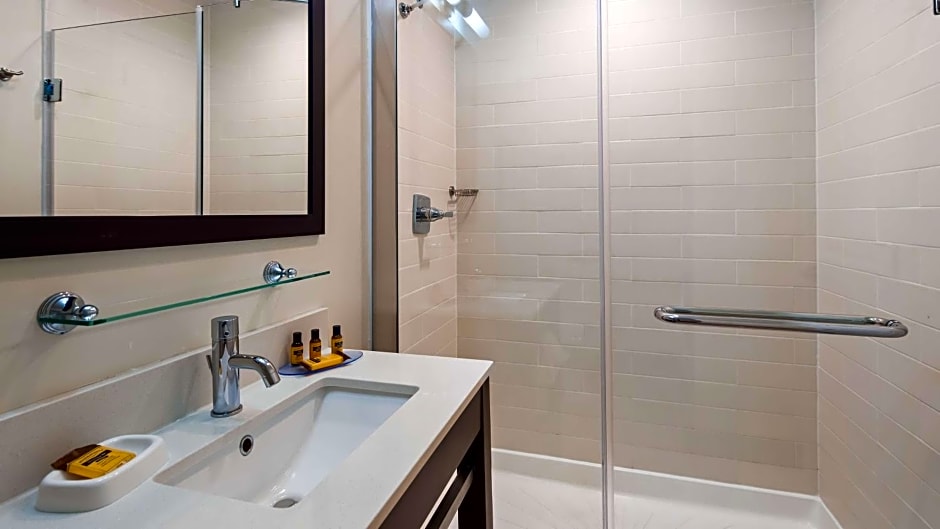 Best Western Plus Philadelphia Convention Center Hotel