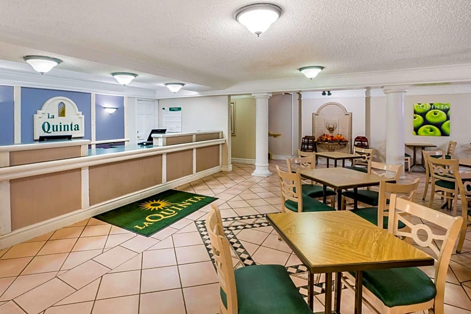 La Quinta Inn & Suites by Wyndham Lufkin