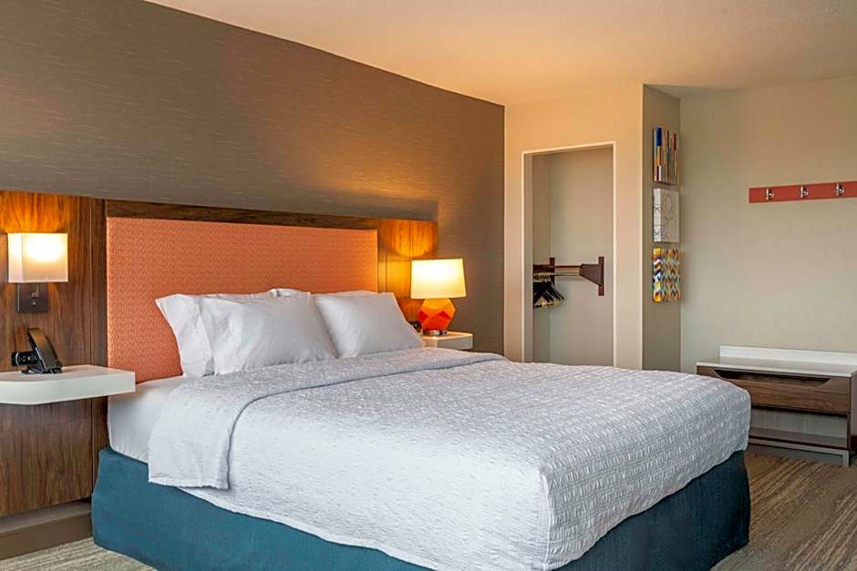 Hampton Inn Manchester Downtown