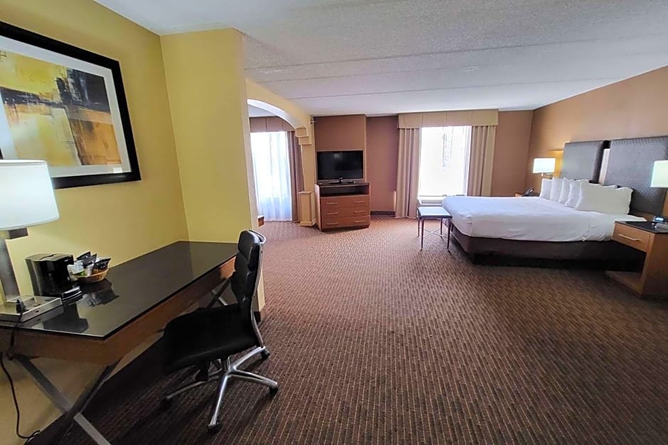 Wingate by Wyndham Greensboro-Coliseum