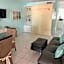 Aloha Condominium On the Intracoastal-Walk to the Beach