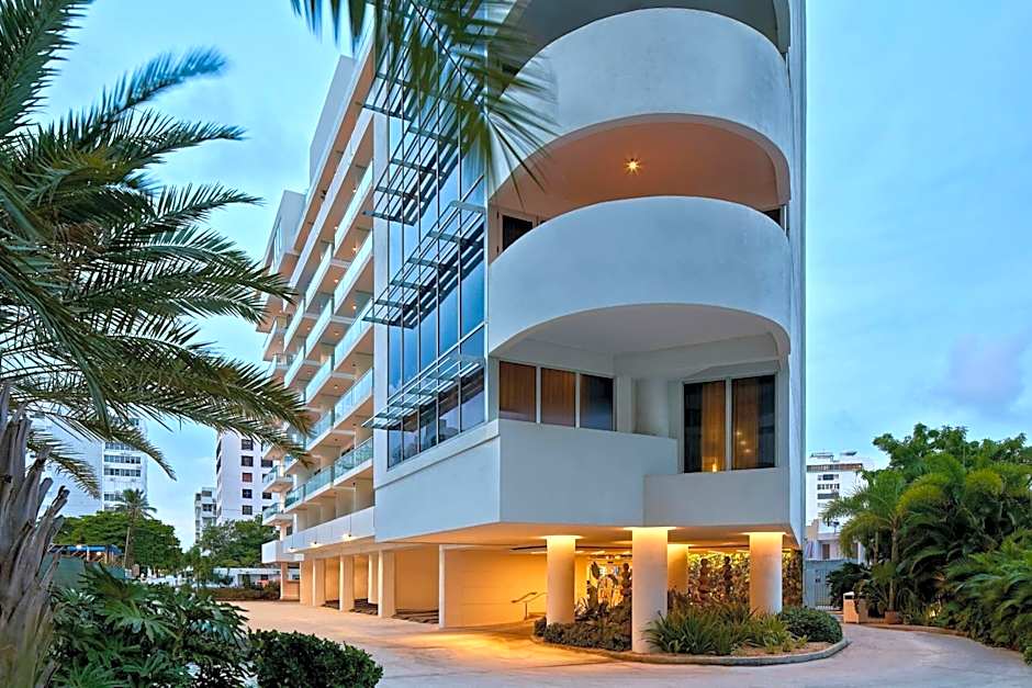Casa Costera, Isla Verde, Apartments by Marriott Bonvoy
