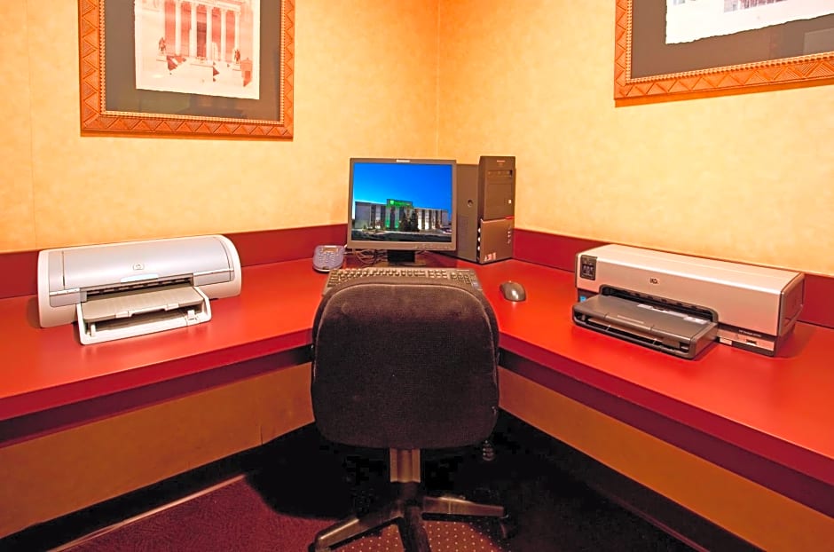 Holiday Inn Cincinnati-Eastgate