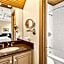 Independence Square 300, Nice Hotel Room with Great Views, Location & Rooftop Hot Tub!