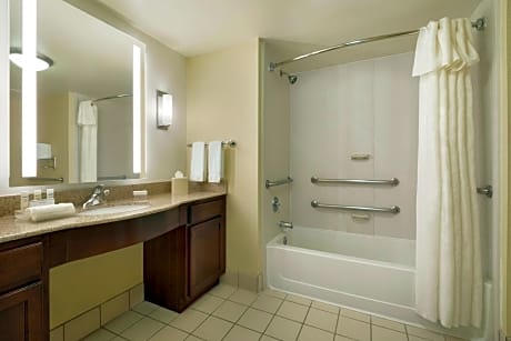 1 King or 2 Queen Mobility Hearing Accessible Tub Suite Non-Smoking