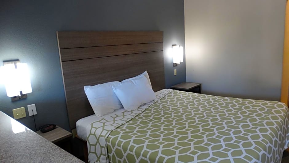Regency Inn and Suites Humble
