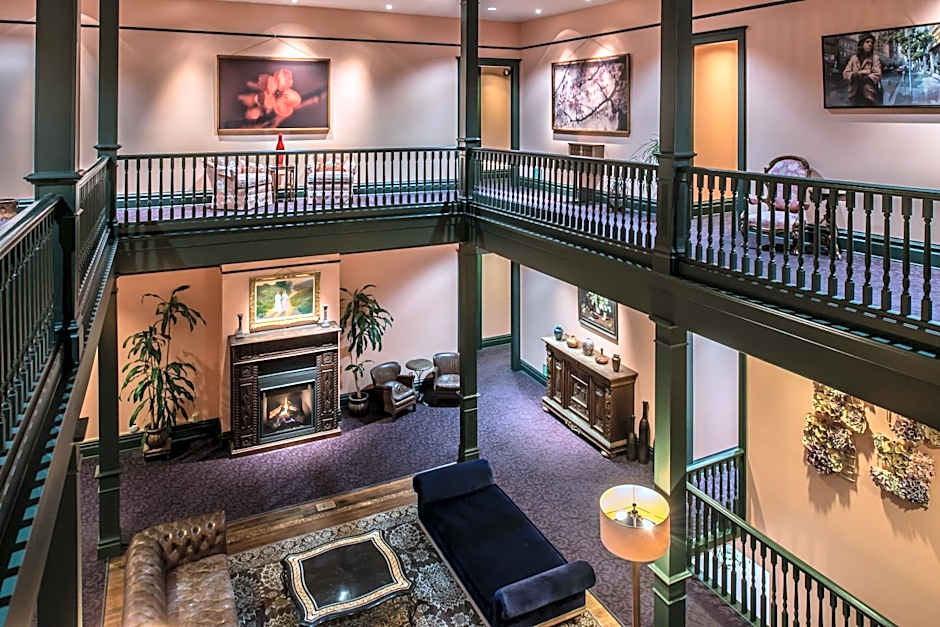 Montvale Hotel