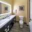 La Quinta Inn & Suites by Wyndham Houston New Caney