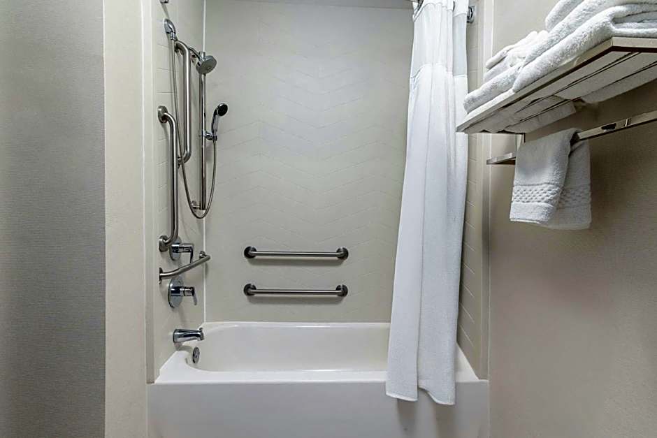 Fairfield Inn & Suites by Marriott Cincinnati Eastgate