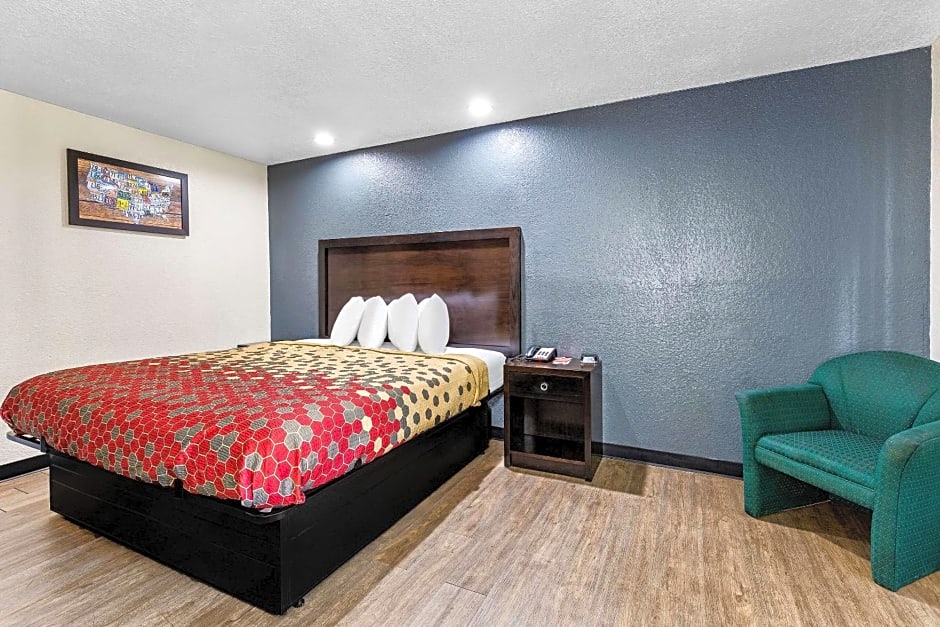 Econo Lodge Akron Copley Northwest