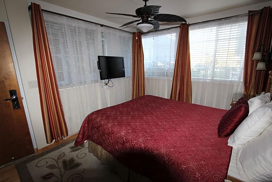 Edgewater Beach Inn & Suites