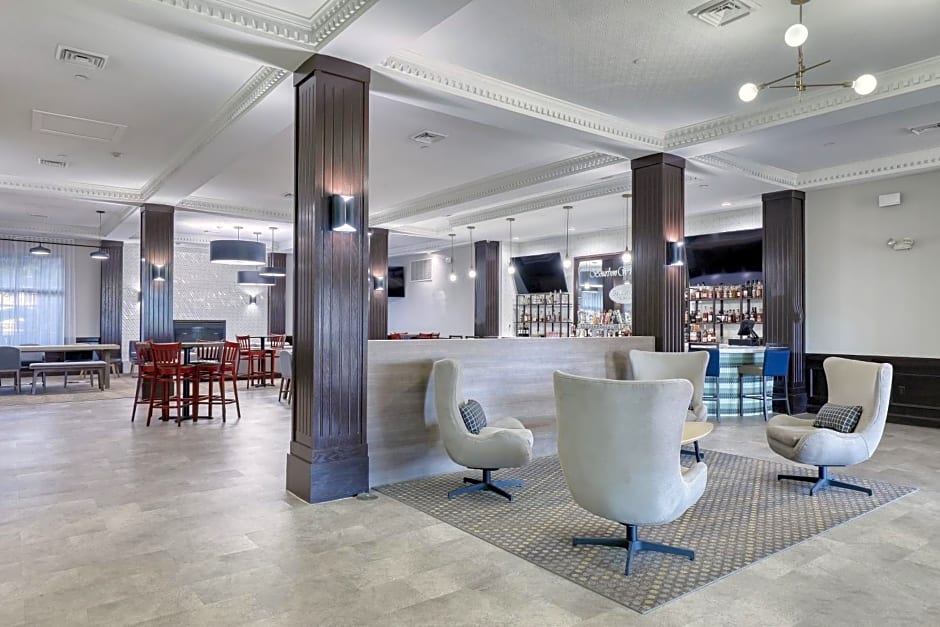 Holiday Inn Hotel & Suites Madison West
