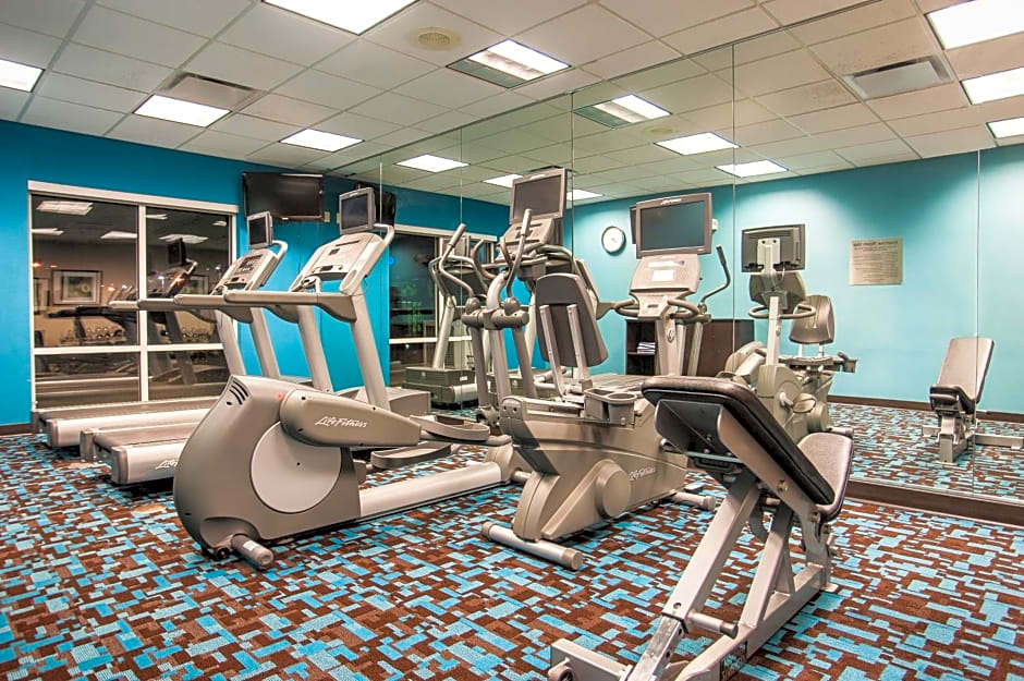 Comfort Inn & Suites Akron South