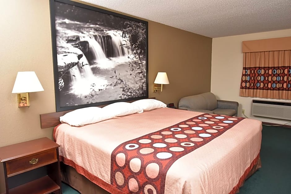 Super 8 by Wyndham Springfield/Battlefield