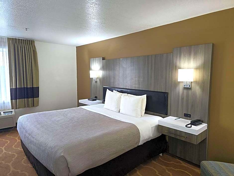 Quality Inn & Suites Longview Kelso