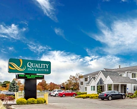 Quality Inn And Suites North/Polaris