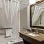 Country Inn & Suites by Radisson, Hinesville, GA