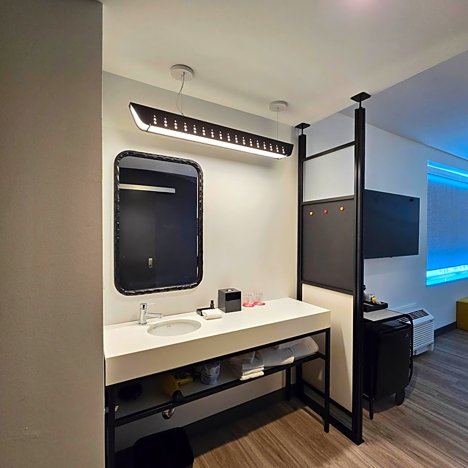 Aloft McAllen