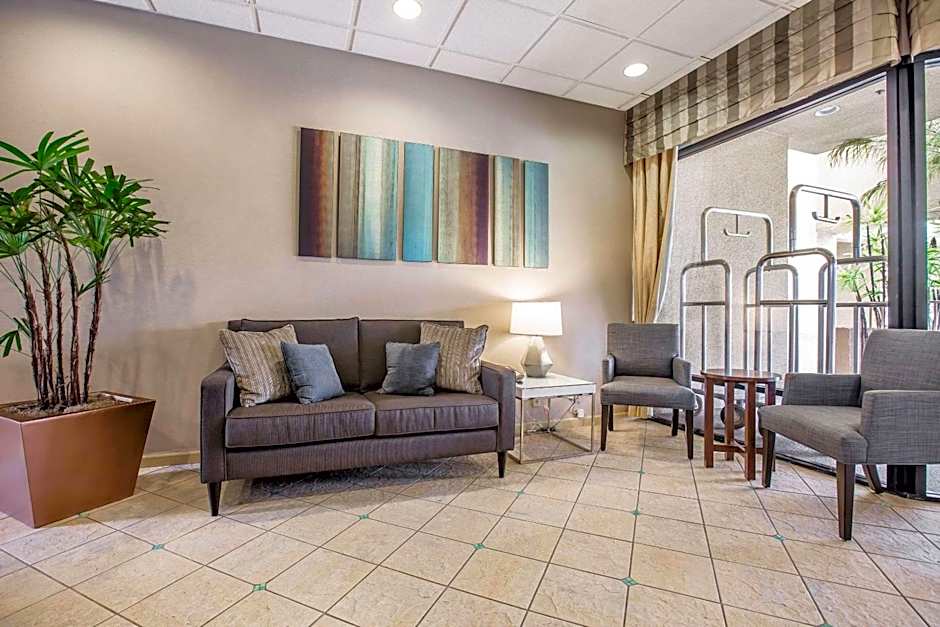 Quality Inn And Suites Hermosa Beach