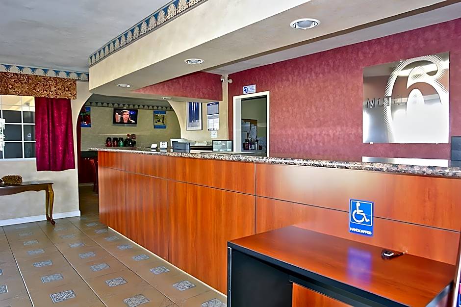 Motel 6-Visalia, CA