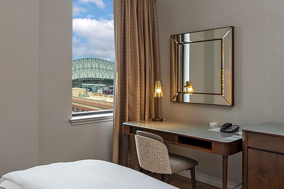 Westin Houston Downtown