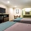 Rodeway Inn & Suites