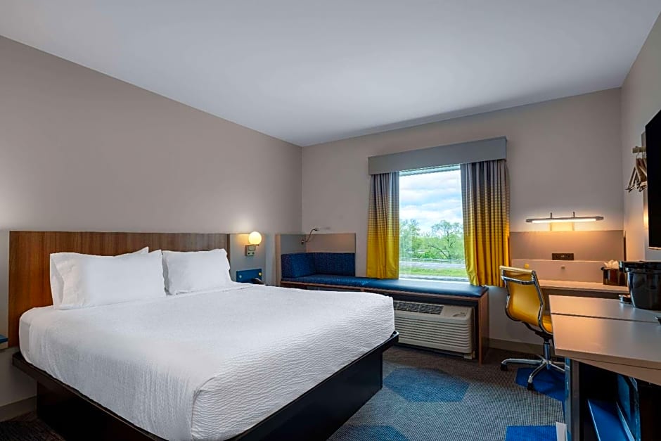 Microtel Inn & Suites by Wyndham Winchester