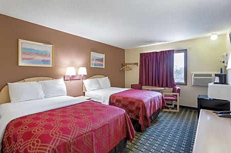 1 Queen Bed Accessible Non-Smoking