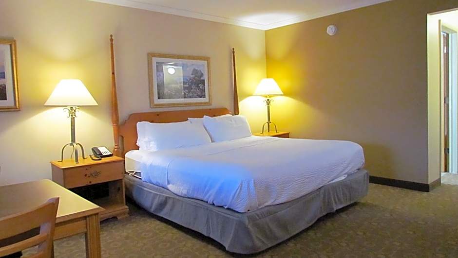 Magnuson Grand Pioneer Inn And Suites