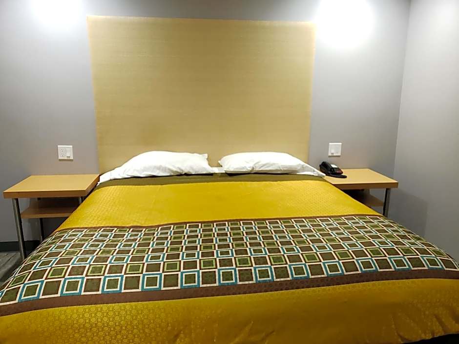 Regal Inn