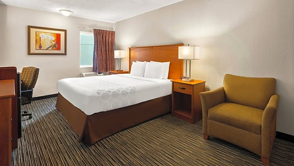 Magnuson Hotel Detroit Airport