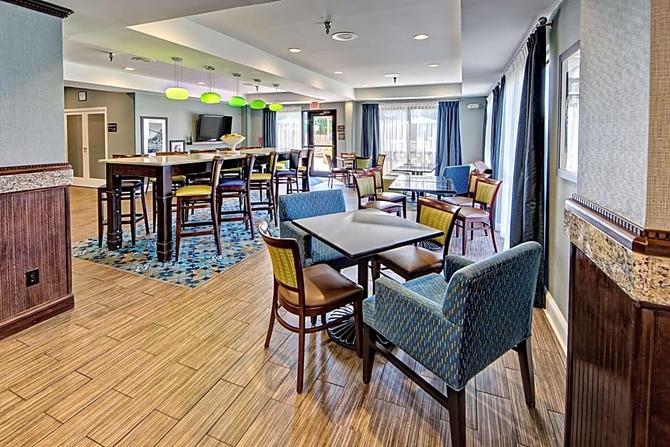 Hampton Inn By Hilton Laurinburg