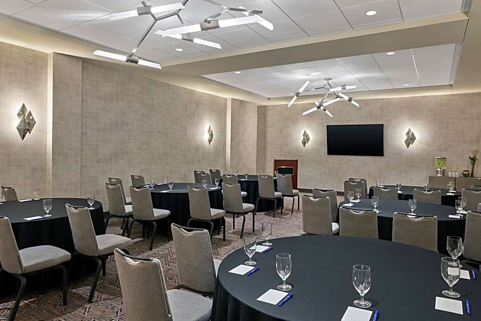 Delta Hotels by Marriott Ashland Downtown