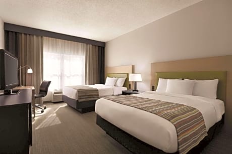 2 Queen Beds, Nonsmoking, Accessible