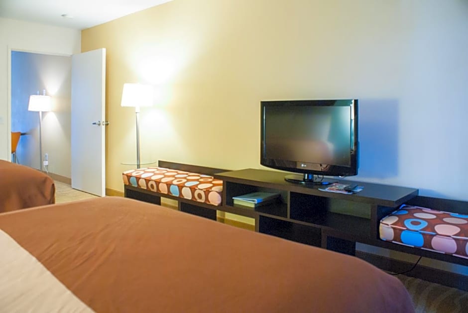 Super 8 by Wyndham Indio