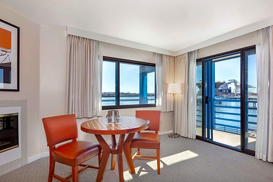 Waterfront Hotel, part of JdV by Hyatt 