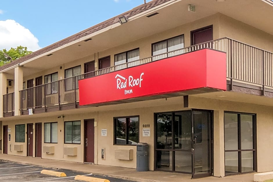 Red Roof Inn Fort Worth South - photo 2