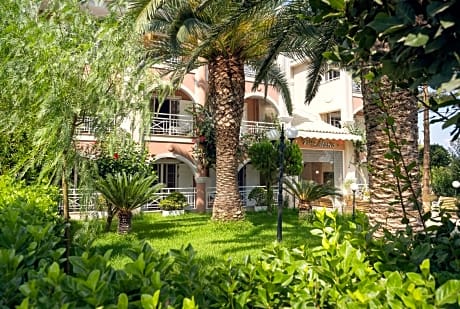 Villa Maria Laganas