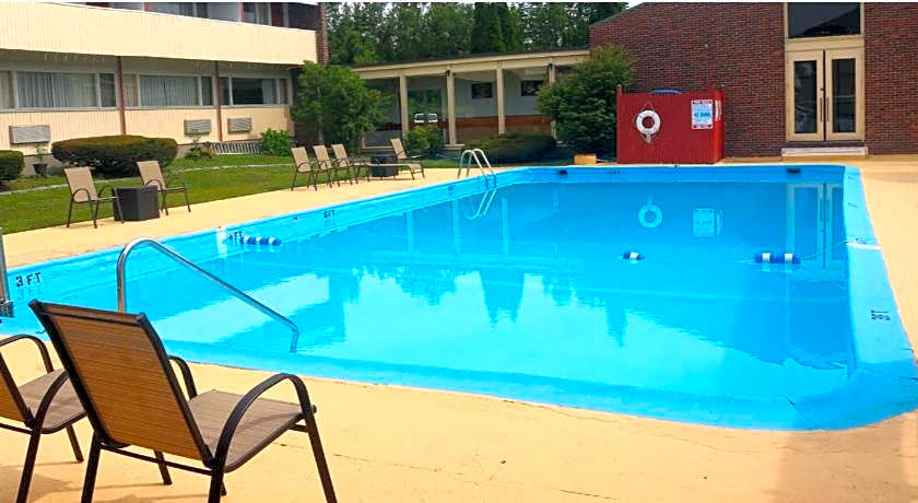Fireside Inn & Suites Waterville