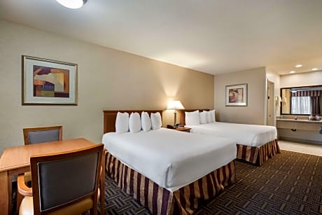 2 QUEEN BEDS,NSMK,REFRIGE,HI SPEED INTERNET,CONTINENTAL BREAKFAST